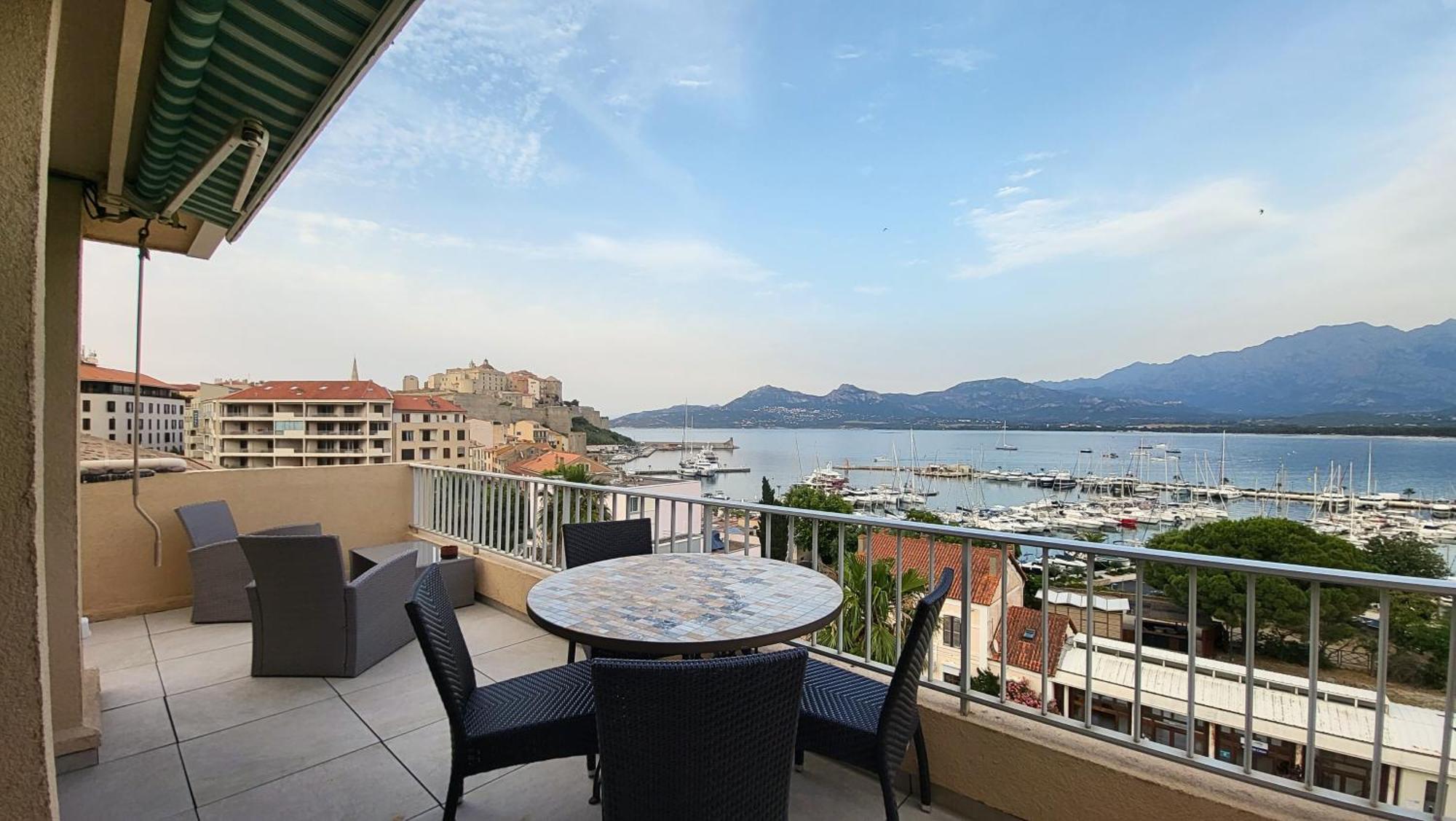 Appartement Sur La Baie, En Centre Ville Calvi  Ngoại thất bức ảnh